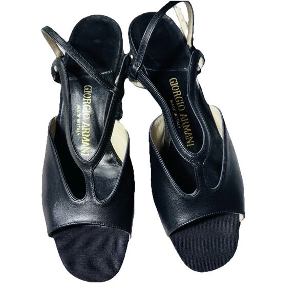GIORGIO ARMANI BLACK KITTEN HEEL OPEN TOE T-STRAP SHOES 39 ITALY OLD MONEY - Picture 2 of 6